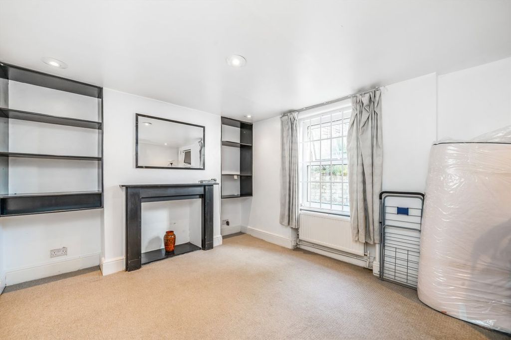 Property photo 2 of 5