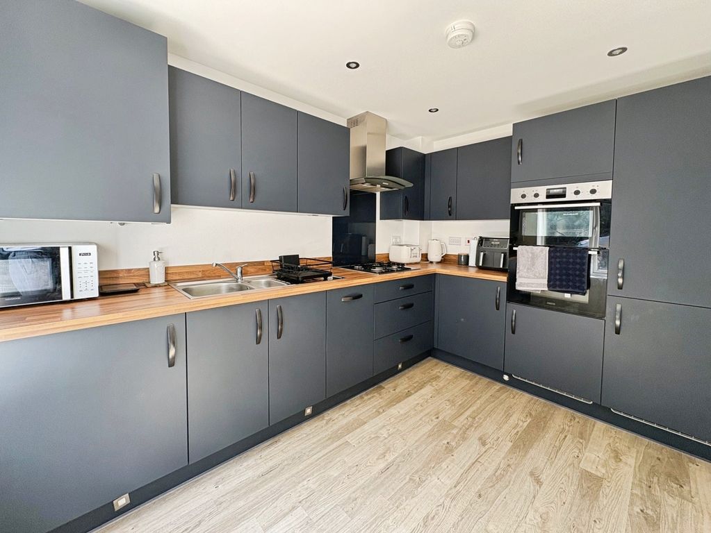 Property photo 2 of 14 Pbox-Img.Jpg