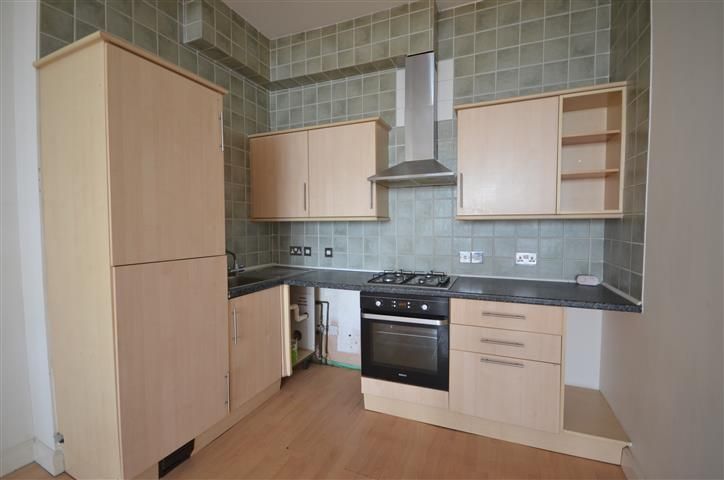 Property photo 2 of 9 Kitchen