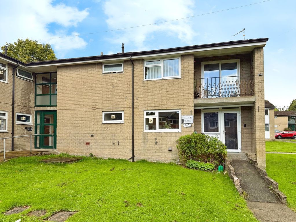 Property photo 2 of 11