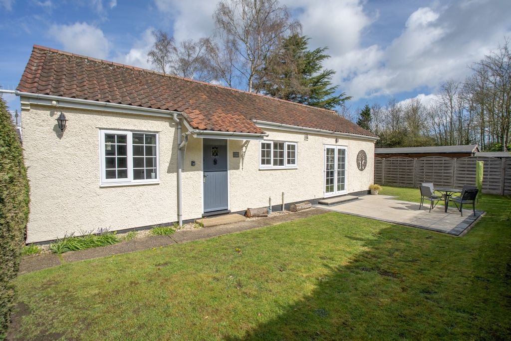 Property photo 2 of 38