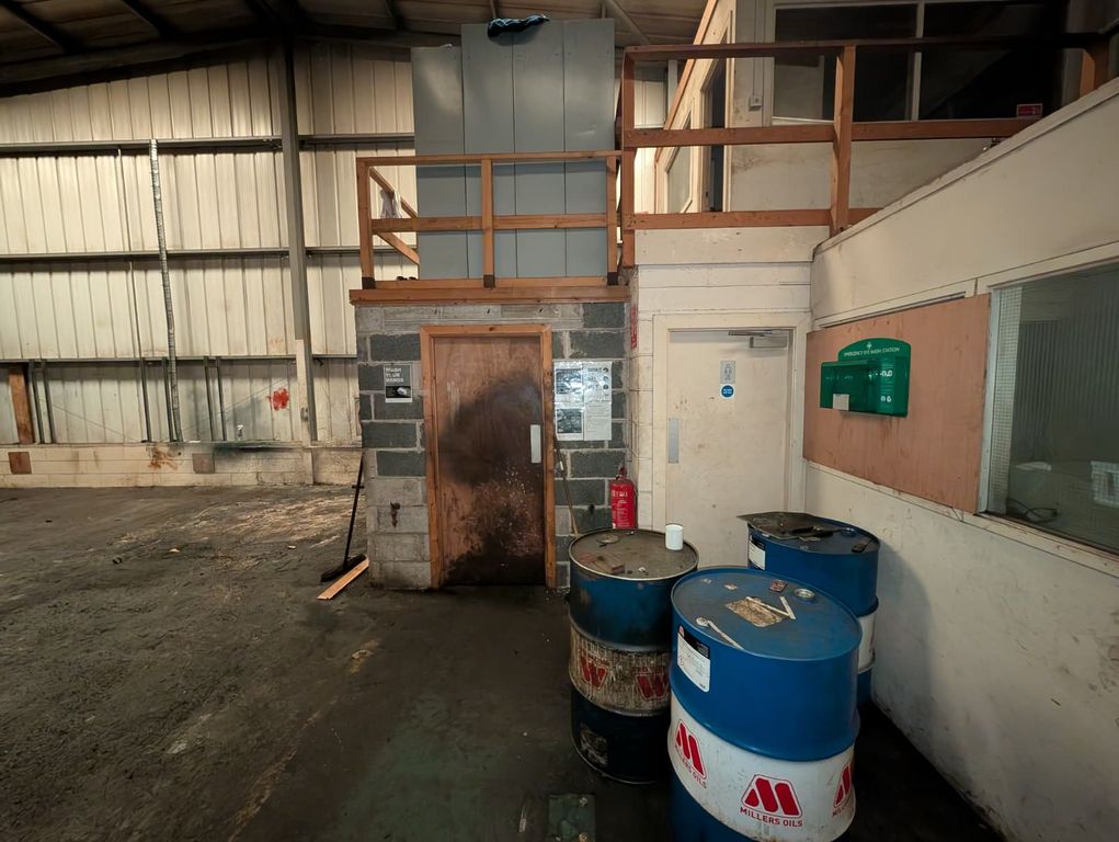 Property photo 3 of 15