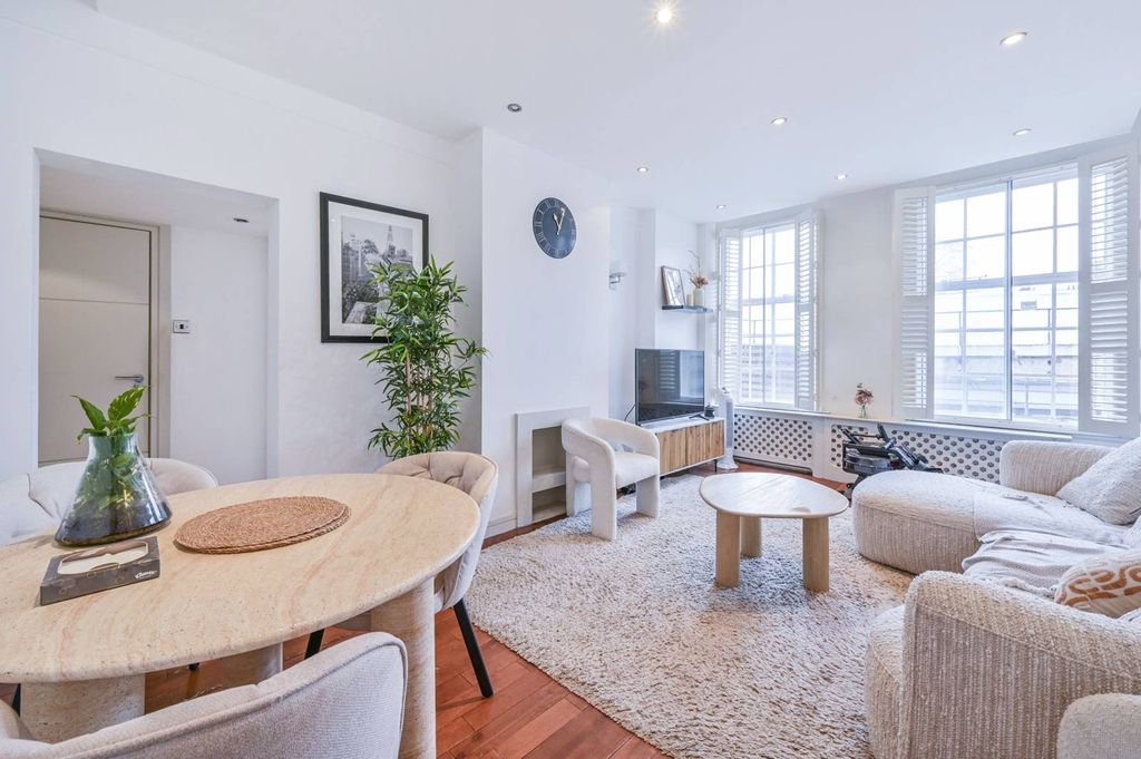 Property photo 3 of 8