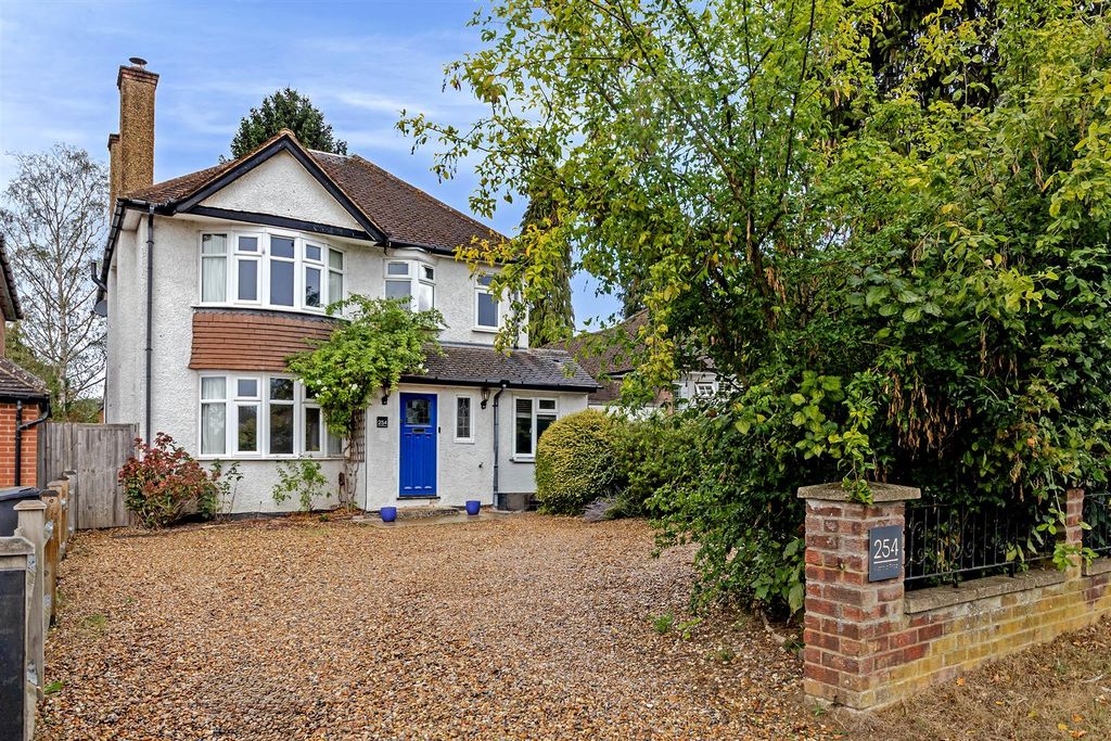 Property photo 1 of 24 254Watfordroad-1.Jpg