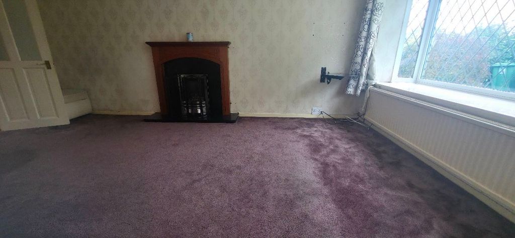 Property photo 3 of 25