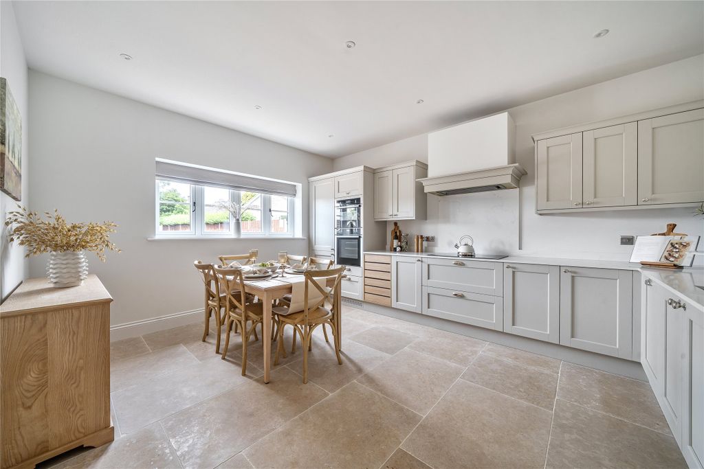 Property photo 1 of 15 Show Home