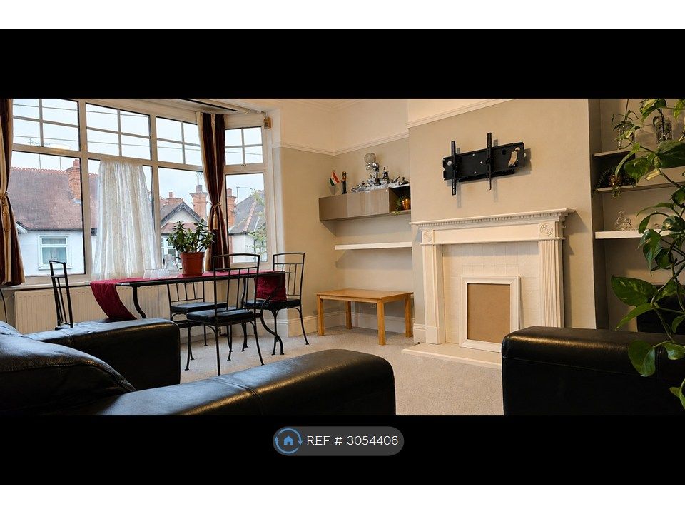 Property photo 2 of 12 Living Room