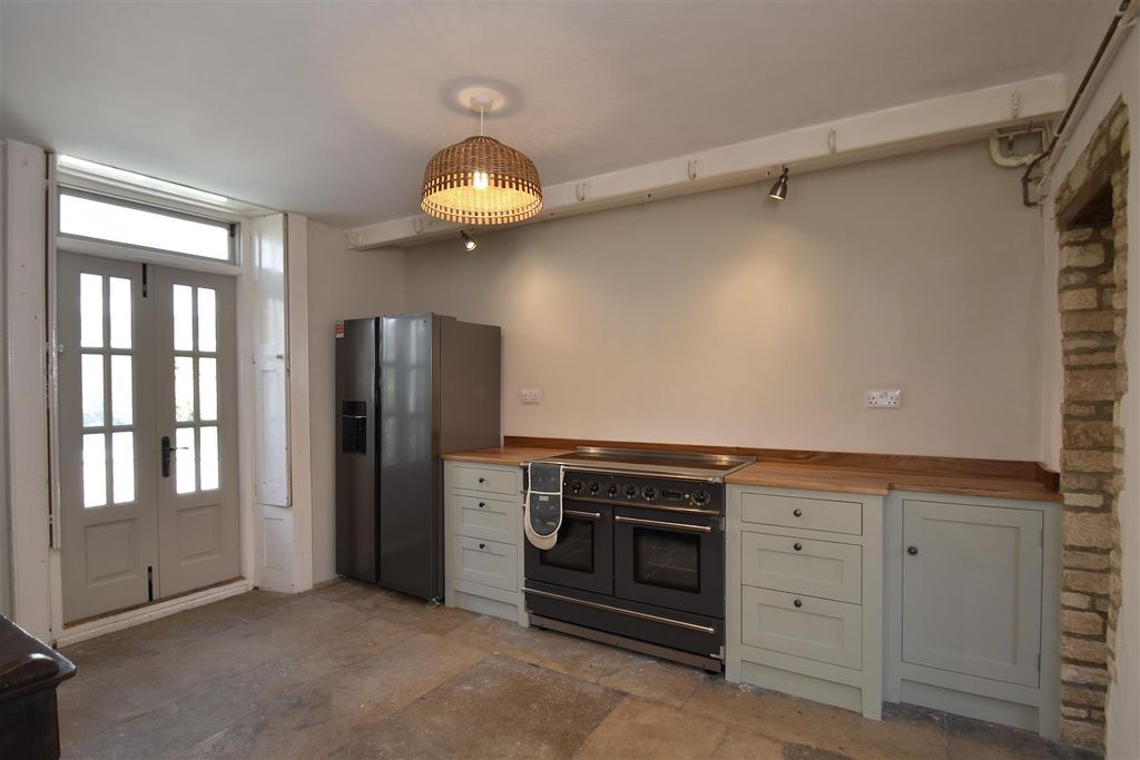 Property photo 2 of 33 Dsc_1788.Jpg