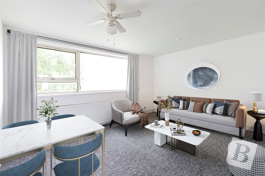 Property photo 1 of 12 Lounge/Diner
