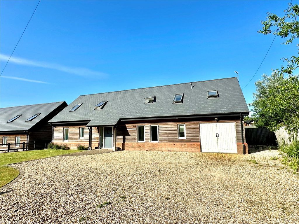 Property photo 1 of 19 Picture No. 24