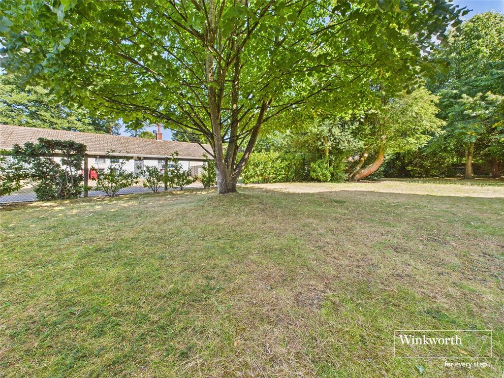Property photo 2 of 17 Picture No. 18