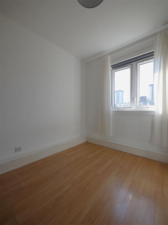 Property photo 3 of 5 P2120248.Jpg