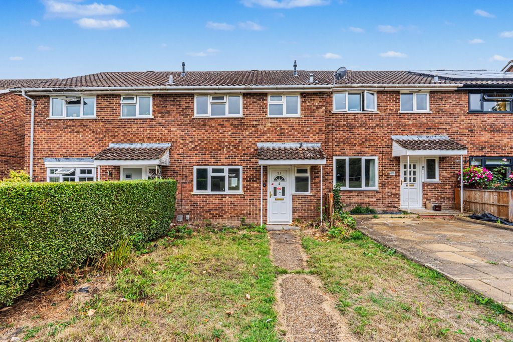 Property photo 1 of 12 23 Carnoustie, Bracknell, Rg12 8Zw