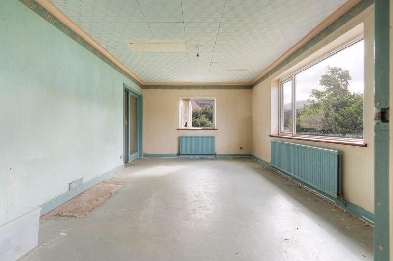 Property photo 3 of 26 8 Christian Avenue