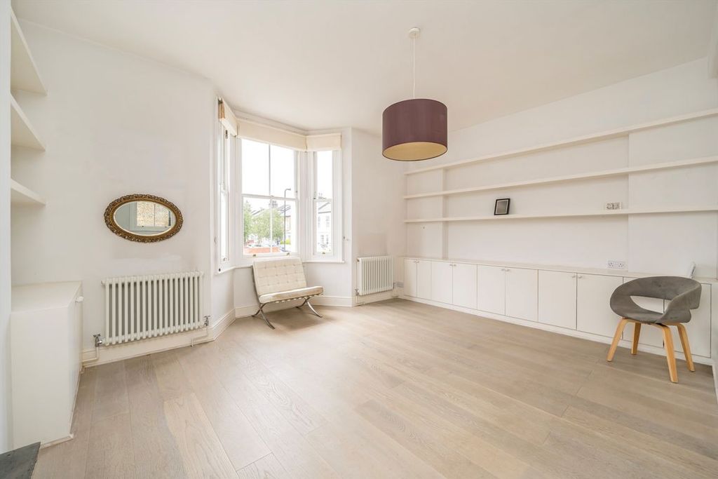 Property photo 3 of 7