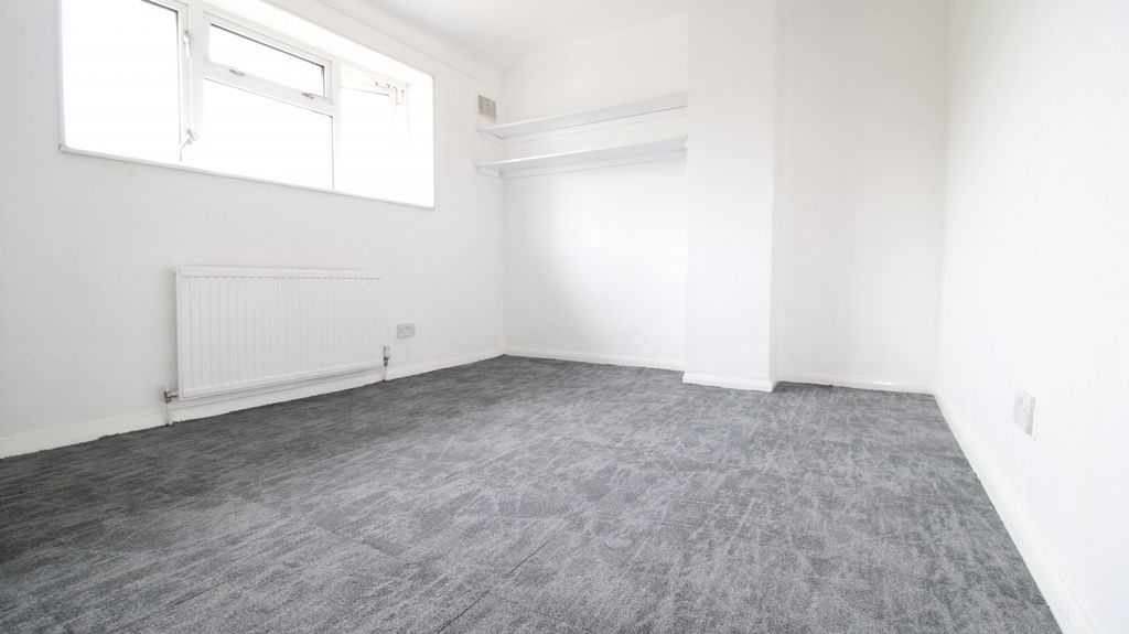 Property photo 1 of 6 118Southville