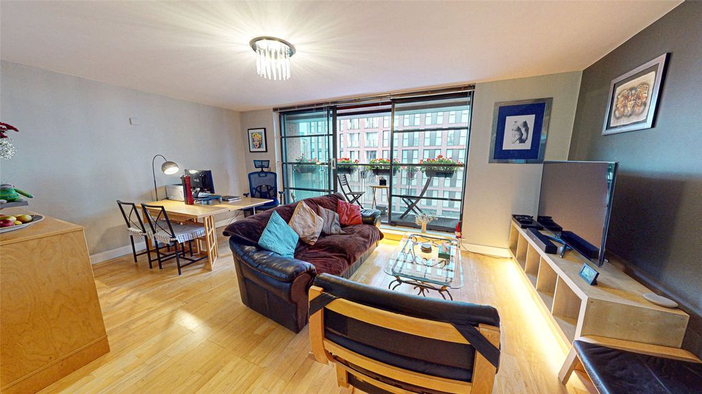 Property photo 1 of 21 Picture No. 15