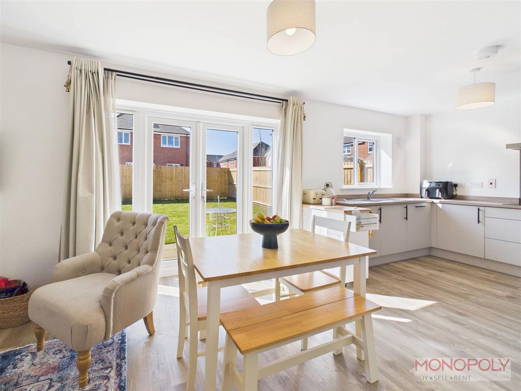 Property photo 2 of 32 Dining