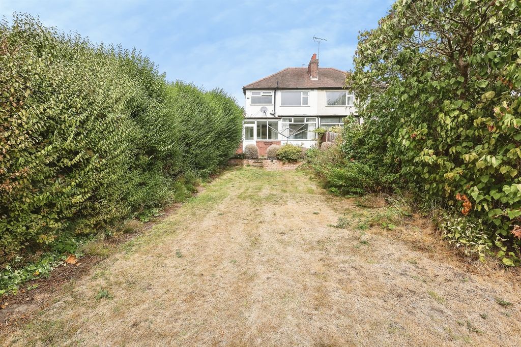 Property photo 2 of 20