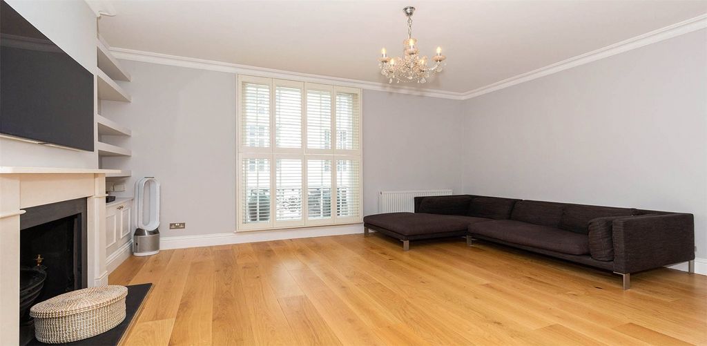 Property photo 3 of 10 Picture No. 01