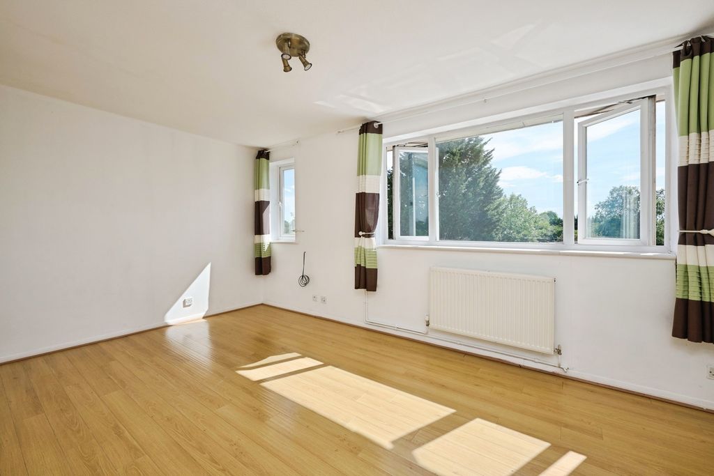 Property photo 2 of 9 Pbox-Img.Jpg