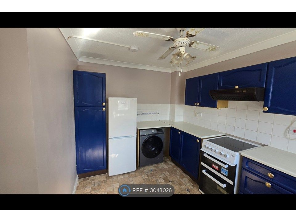Property photo 2 of 23 Kitchen