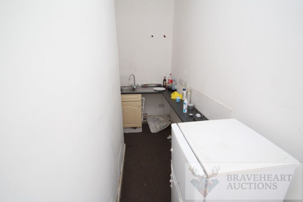 Property photo 3 of 6 Photo 1