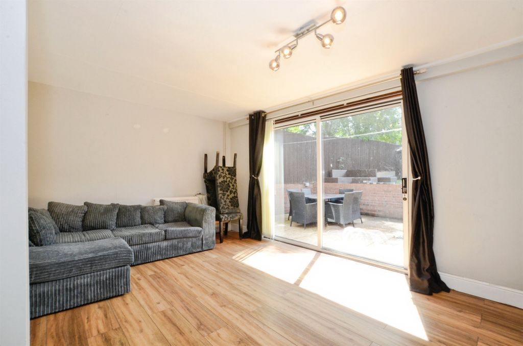 Property photo 2 of 23
