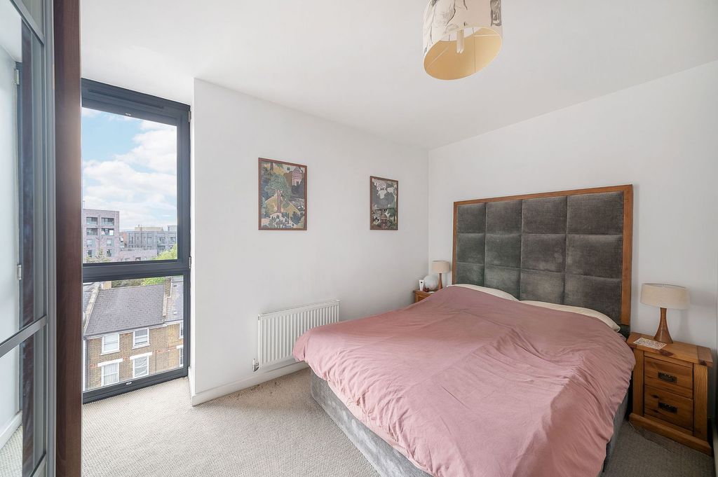 Property photo 3 of 20