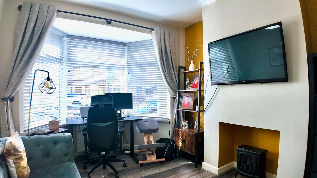 Property photo 2 of 24