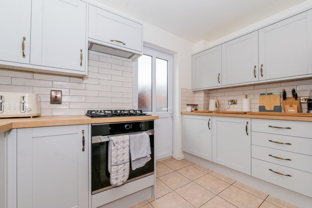 Property photo 3 of 27