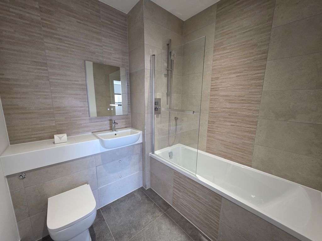 Property photo 1 of 4