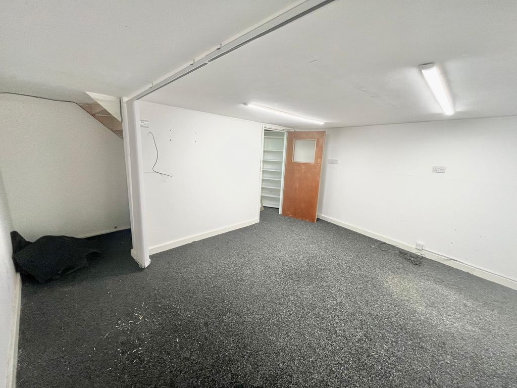 Property photo 2 of 4 Gallery