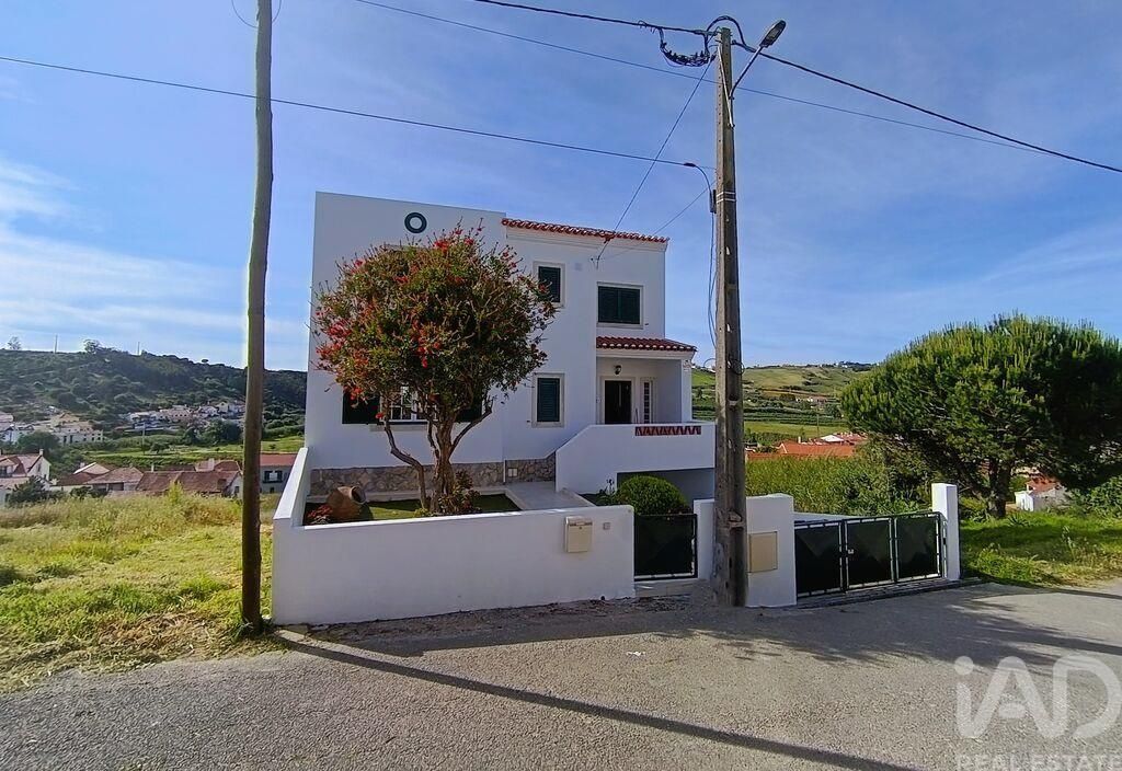 Property photo 1 of 40