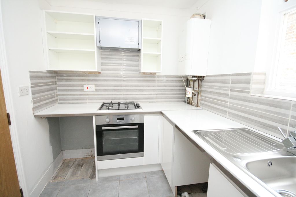Property photo 1 of 3