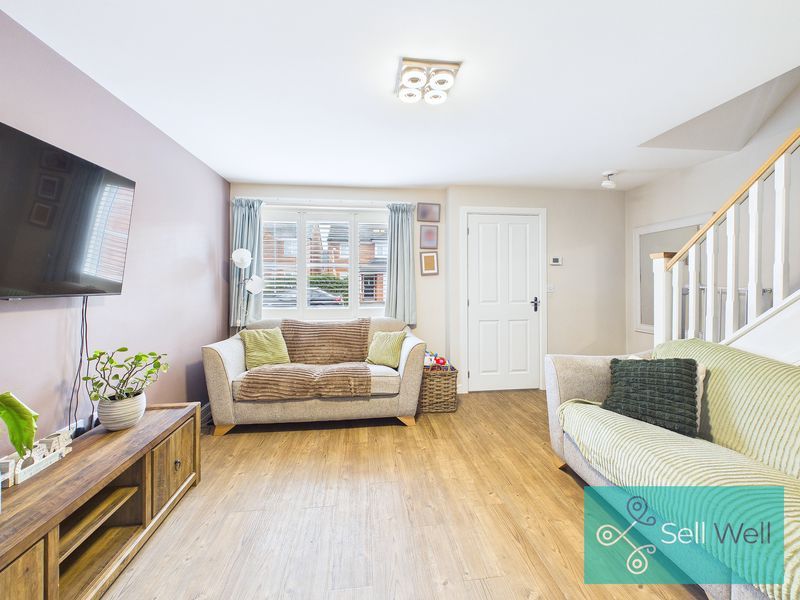 Property photo 2 of 19 Lounge