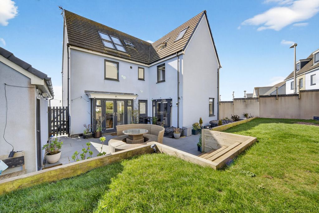 Additional image 16 of 6 bed detached house for saleChannel View, Ogmore-By-Sea CF32