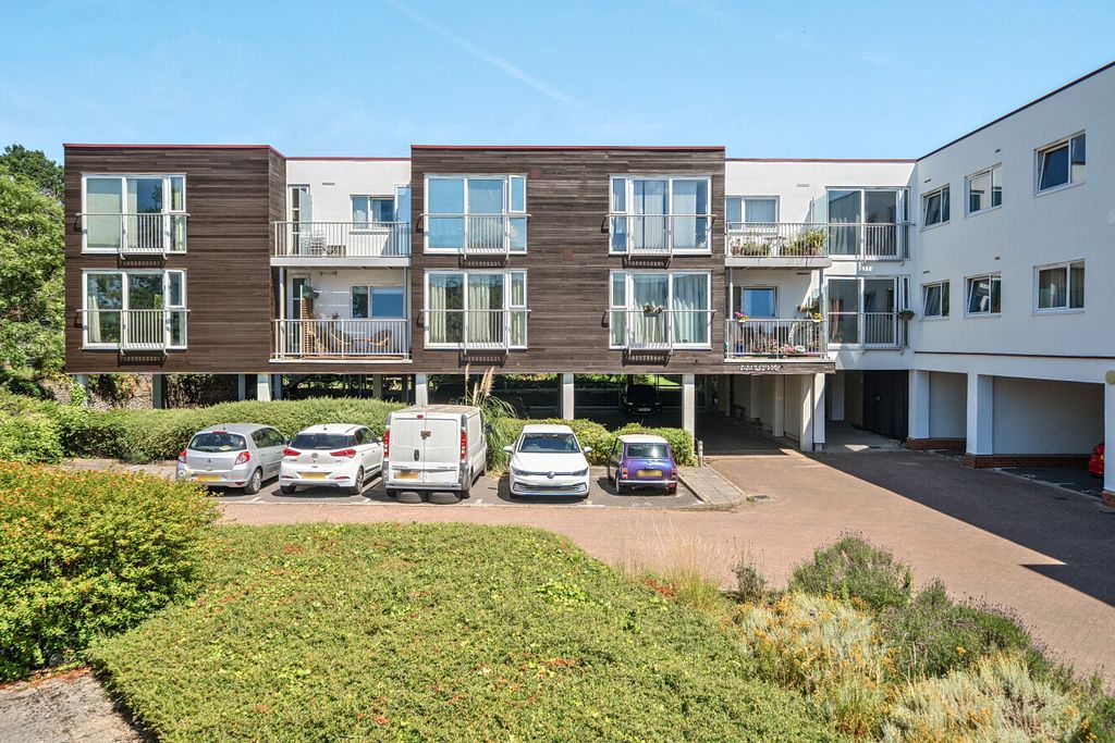 Property photo 3 of 20 1485822-3-6A46524...