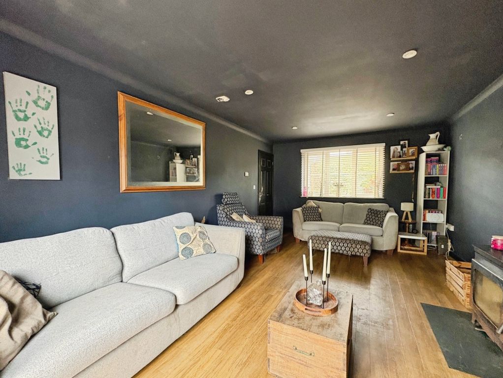 Property photo 3 of 20 5303469