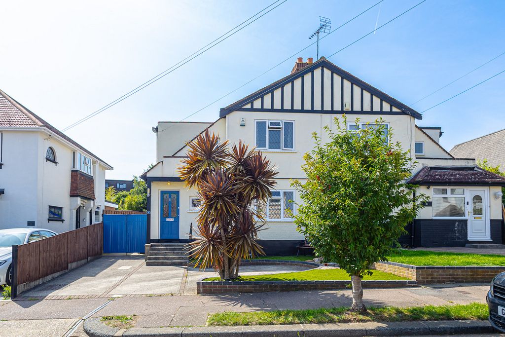 Property photo 1 of 27
