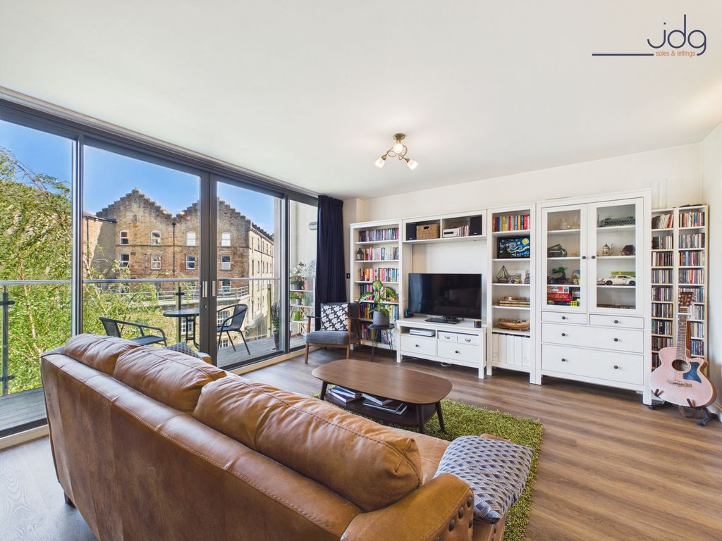 Property photo 2 of 16 Open Plan Living