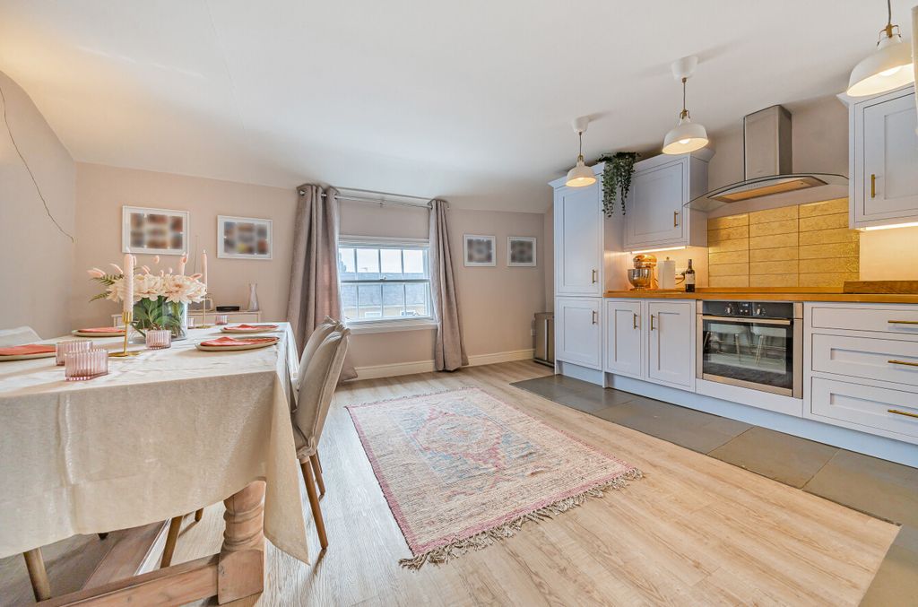 Property photo 1 of 16 1190659 (6)