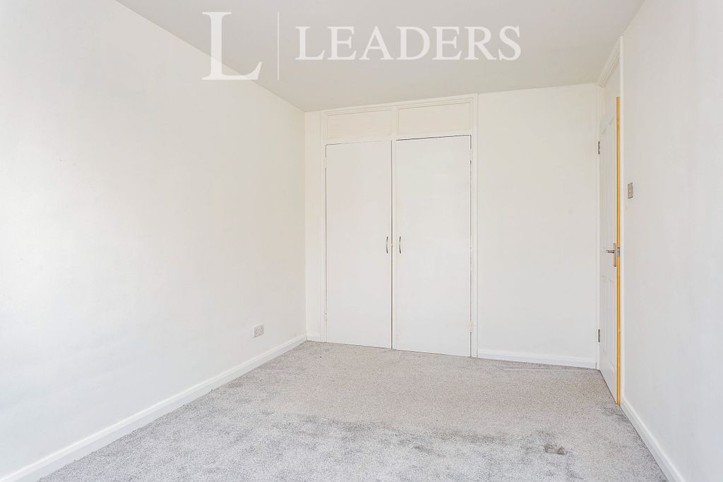 Property photo 3 of 22 5805B223-4917-492A-9
