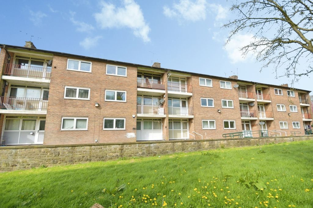 Property photo 1 of 9 External