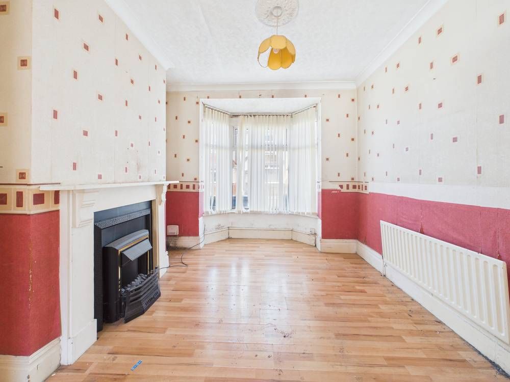 Property photo 3 of 12