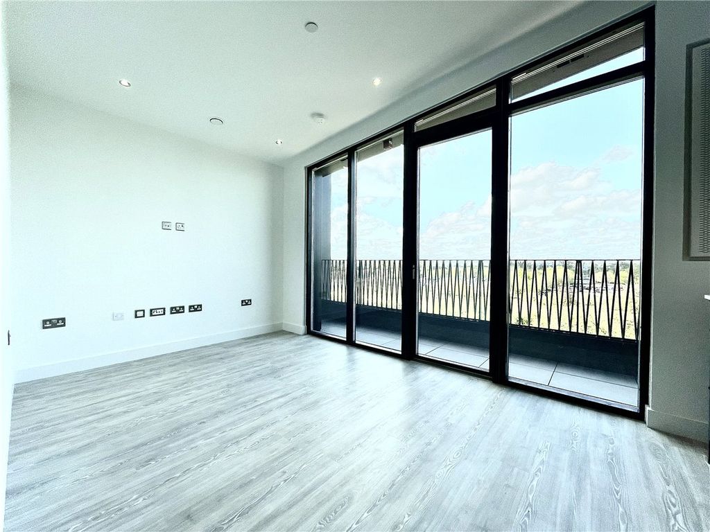 Property photo 3 of 9 Picture No. 08