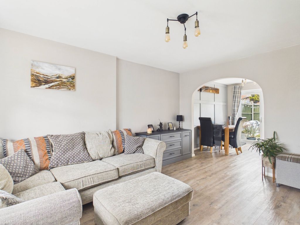 Property photo 2 of 23 Cam03293G0-Pr0265-Still006