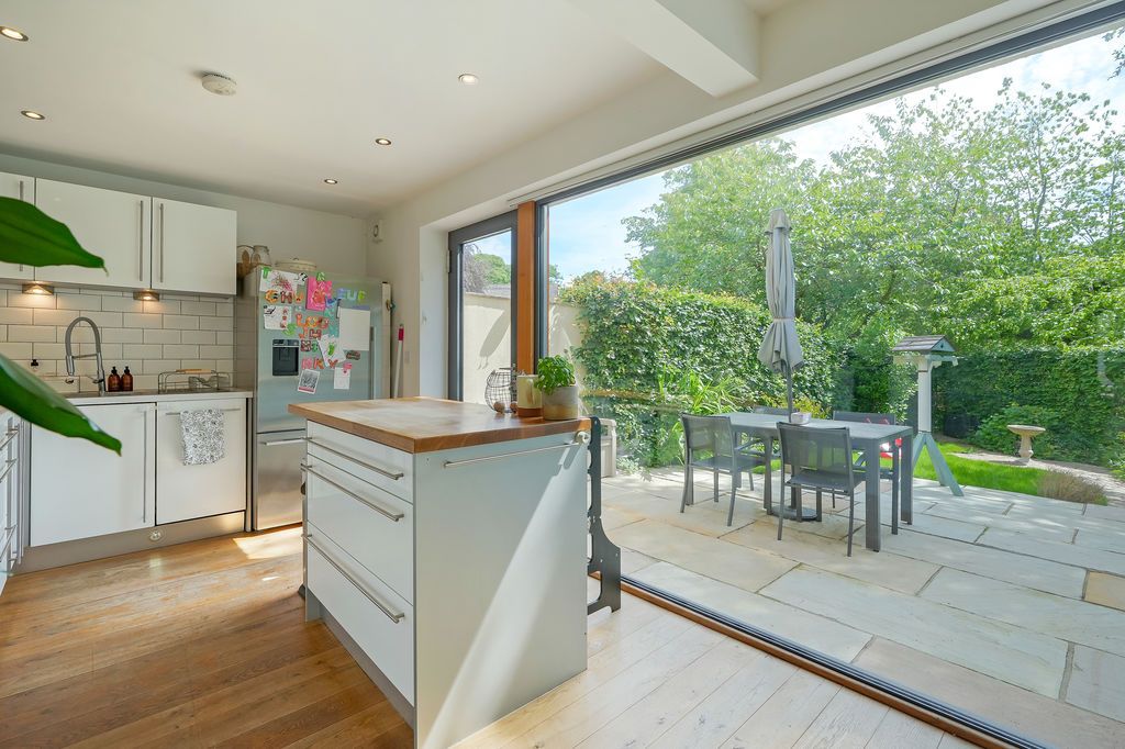 Property photo 1 of 38 Dining Kitchen