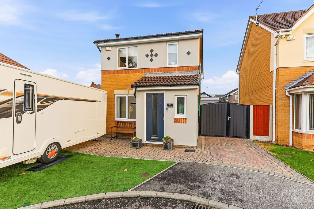 Property photo 1 of 27