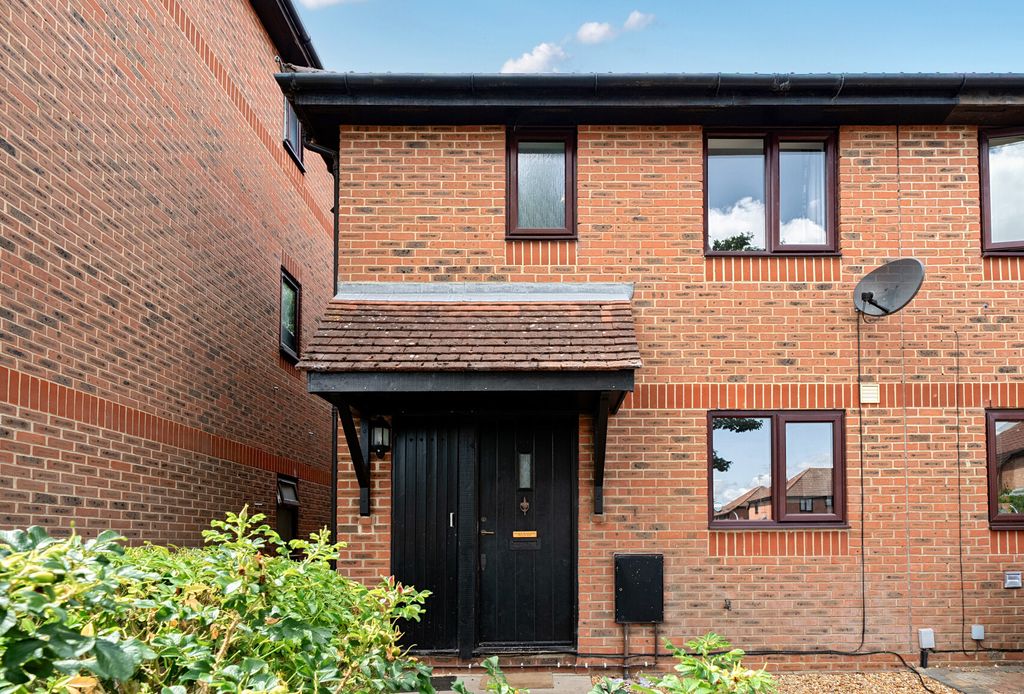 Property photo 1 of 11 1326914-20-68779F...